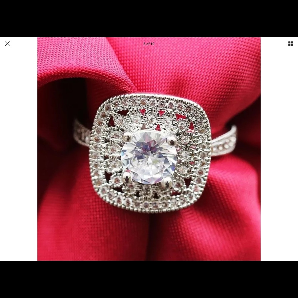 New beautiful sterling silver ring